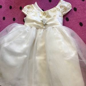 Formal beige dress 3-6 months